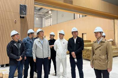 集團公司黨委書記、董事長王元斌帶隊赴  青島浮山全民健身中心項目進行調研指導